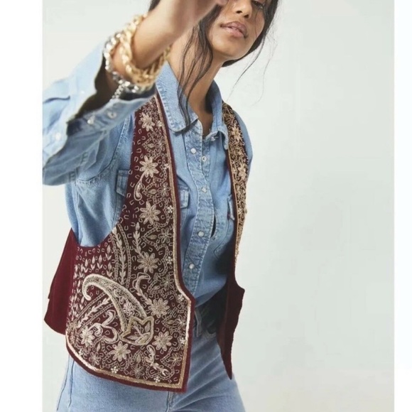 Free People Giselle velvet Vest - Picture 2 of 9